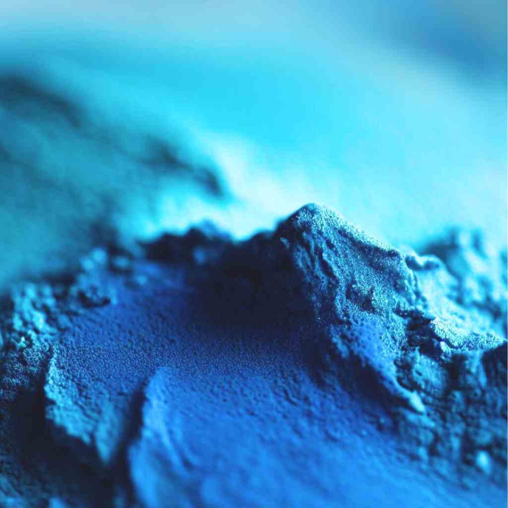 reference image for cerulean blue color pigment 
